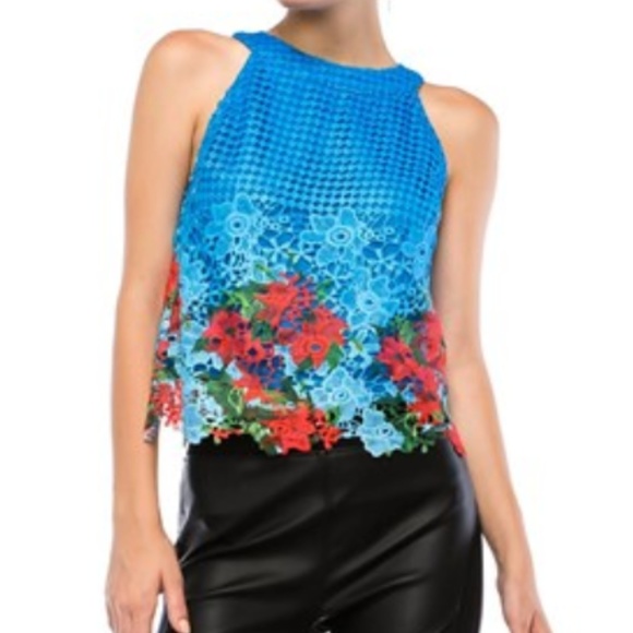 VO Jeans | Sleeveless Graphic Crochet Top - Picture 2 of 8